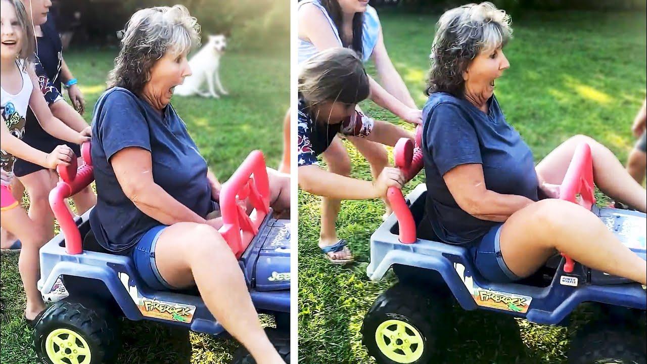 Embedded thumbnail for Top 80 Best Videos of 2025 with Hilarious Dog Tricks  - Stern DuTube Highlights