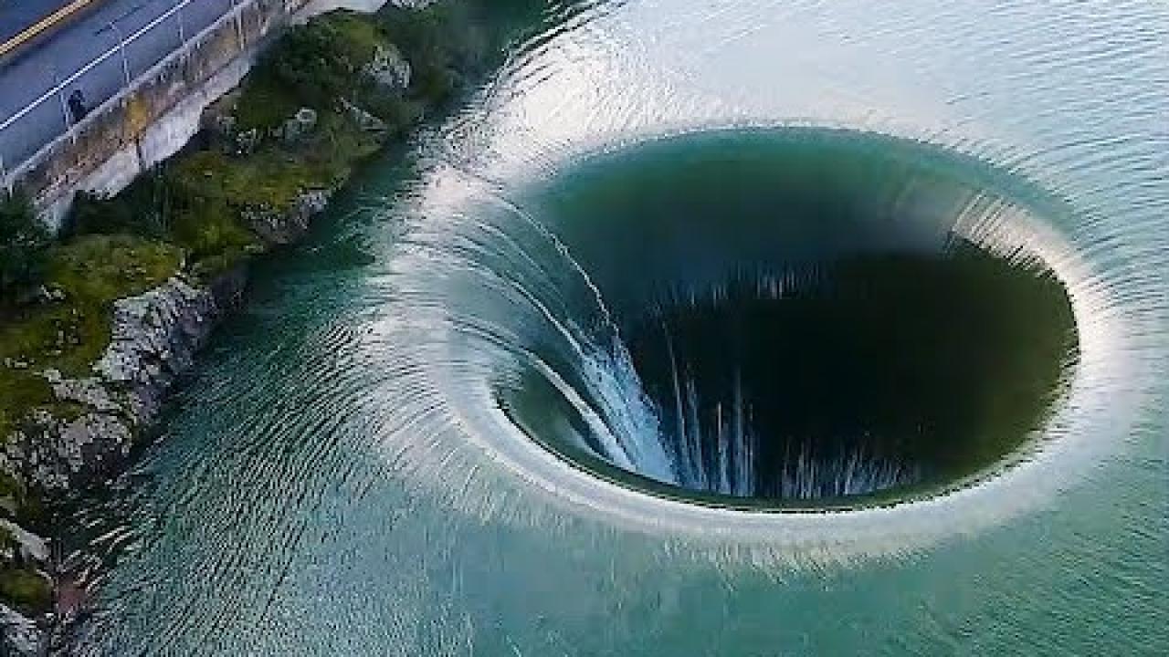 Embedded thumbnail for Top Videos Part 10 || ✪ Stern DuTube Highlights Pet Humor 2025